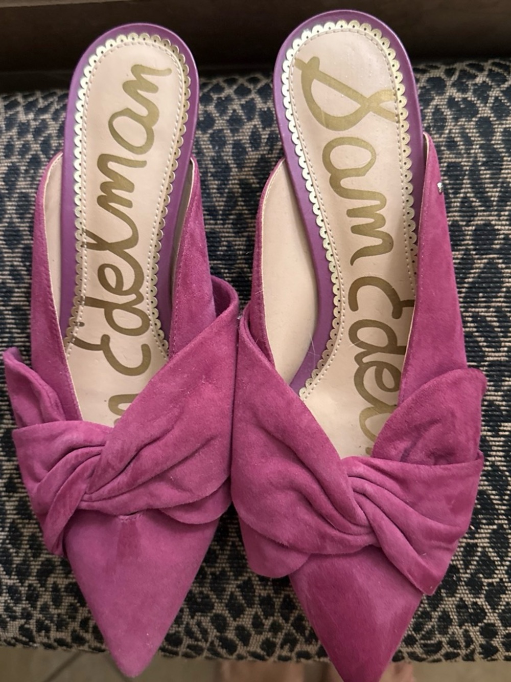 Sam Edelman Fuchsia Suede Knot Pointed Mules with kitten heels